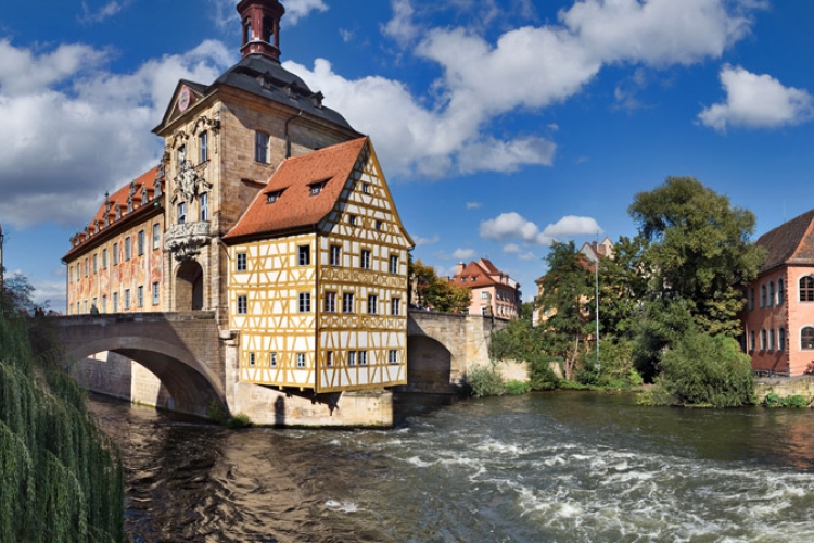 Bambergi gyakornok program – Esztergomi pályázat
