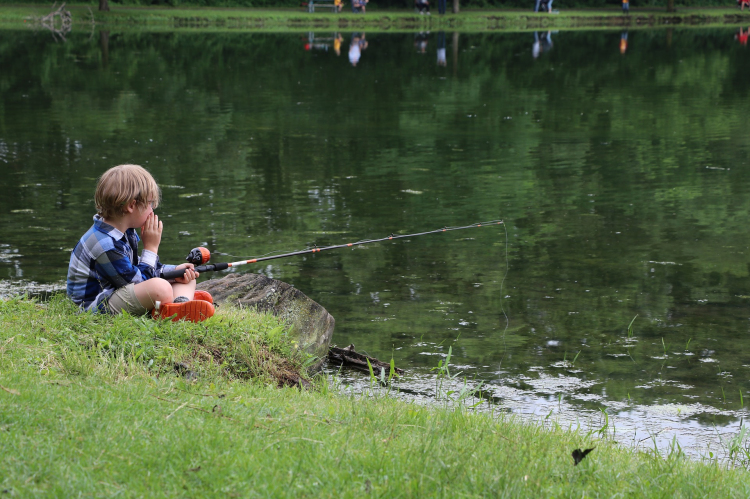 Gyermeknapi horgászverseny Esztergom térségében