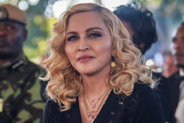 Madonnának nem sikerült megakadályoznia személyes tárgyainak elárverezését