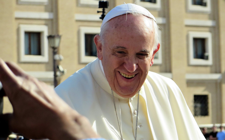 Fischl Vilmos: Ferenc pápának komoly közvetítő szerepe lehet a béke megteremtése érdekében
