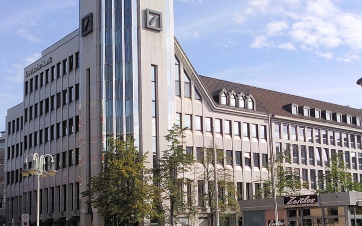 Vizsgálatot indítottak a Deutsche Bank ellen pénzmosási botrány miatt