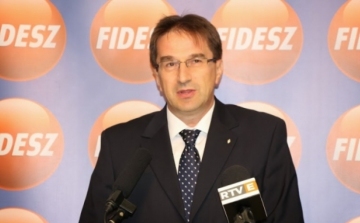 Újjáalakult a Fidesz Esztergomban – Völner Pál az elnök