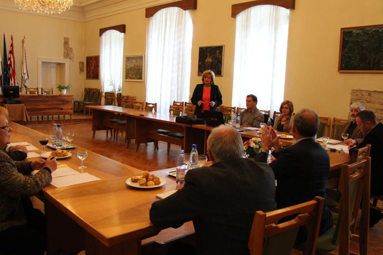 Zarándokútlevél, zarándokutalvány – kedvezményes lehetőségek a magyar El Camino úton