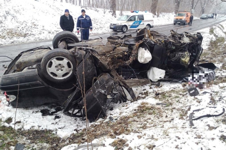 Illegális versenypályának használják a csúszós Dobogókői utat?