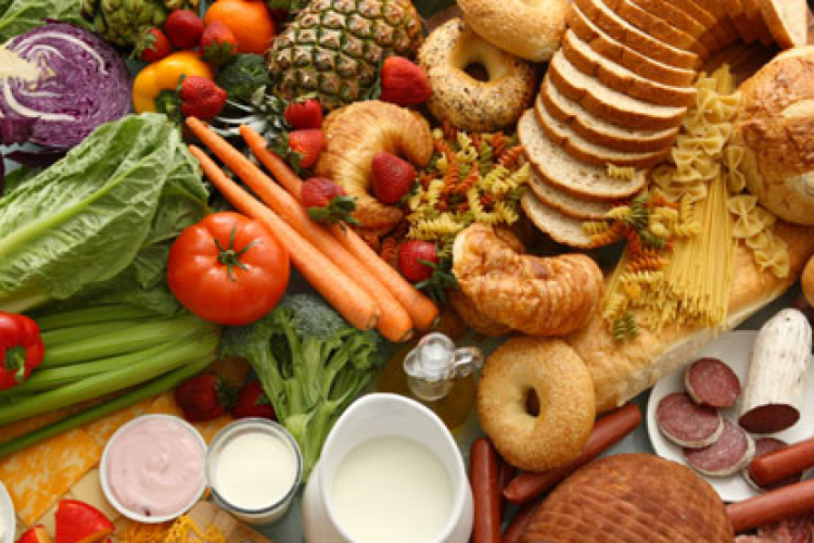 Nem feltétlenül hizlal a hétvégi dőzsölés