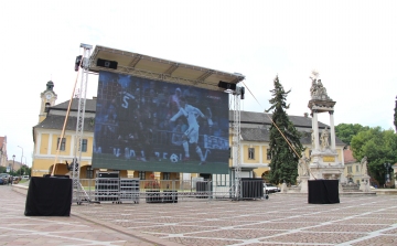 Óriáskivetítőn az Eb-meccsek a Széchenyi téren