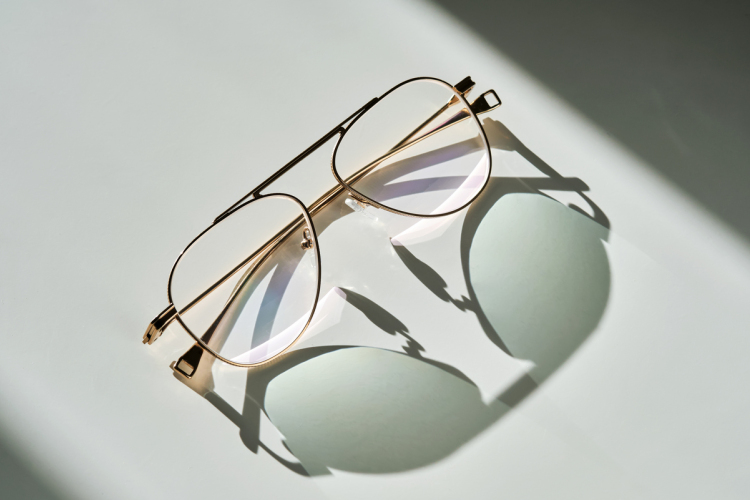 Miért rajongunk még mindig a pilóta szemüvegért?