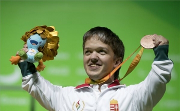 Paralimpia 2016 - Az erőemelő Tunkel Nándoré az első magyar érem