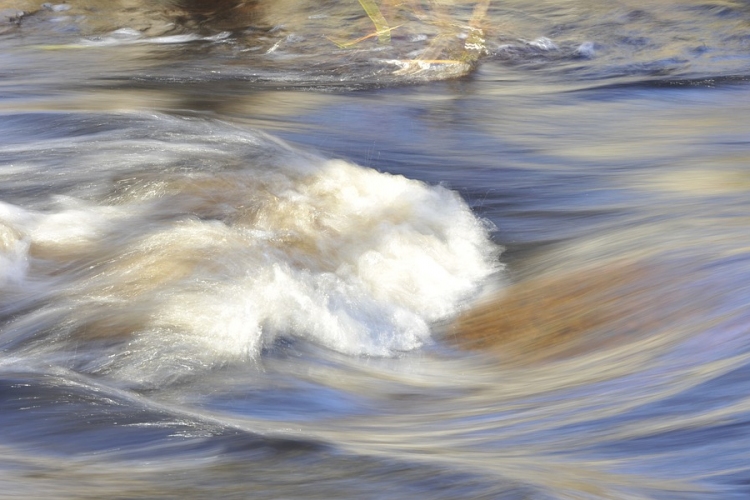 Lakott területeket is veszélyeztetnek az áradó folyók Kárpátalján