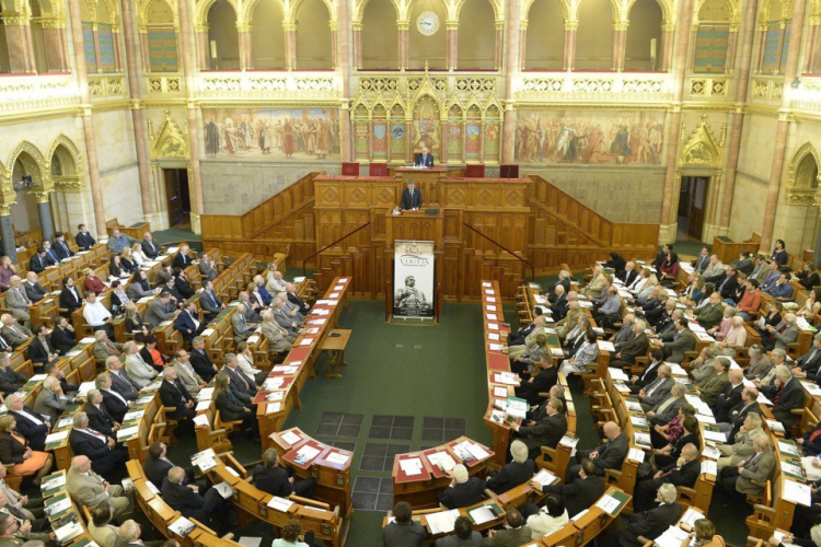 Államfőt választ az Országgyűlés