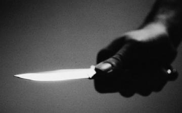 Őrizetbe vettek egy késsel hadonászó férfit a párizsi Gard du Nord pályaudvaron