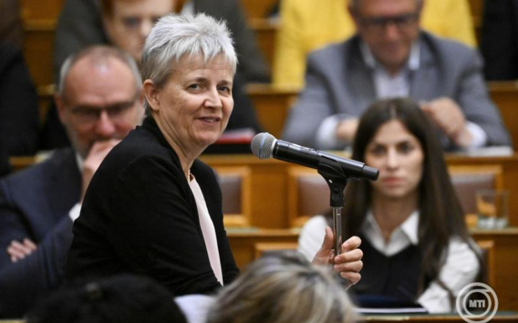 Lannert Judit: az iskolai autonómia erősítésére és gyermekközpontú közoktatási irányításra van szükség