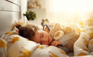 Mennyit aludjon gyermekünk – egészséges mennyiség és minőség