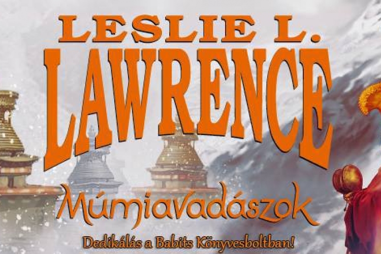 Leslie L. Lawrence Esztergomban dedikál