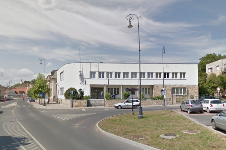 Kilenc kormányhivatali épület újul meg a megyében – Esztergomban a tb-épülete