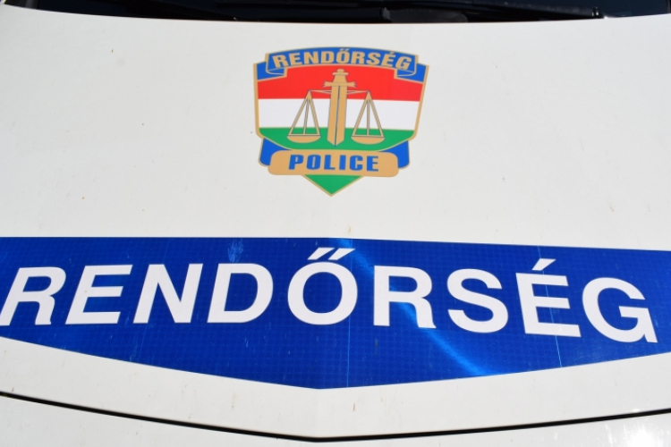 Egy nő és két férfi veszélyeztette a többi közlekedőt