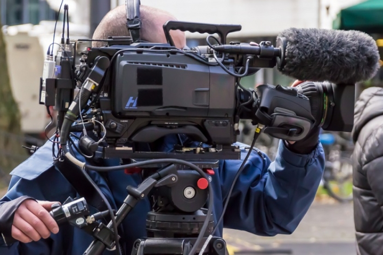 Antonio Banderas főszereplésével készülő film jeleneteit forgatják Esztergomban - VIDEÓKKAL