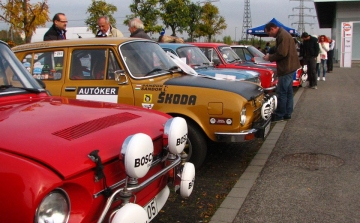 Oldtimer autócsodák jönnek Esztergomba