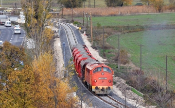 Újabb közbeszerzések az esztergomi vasútvonal esetében